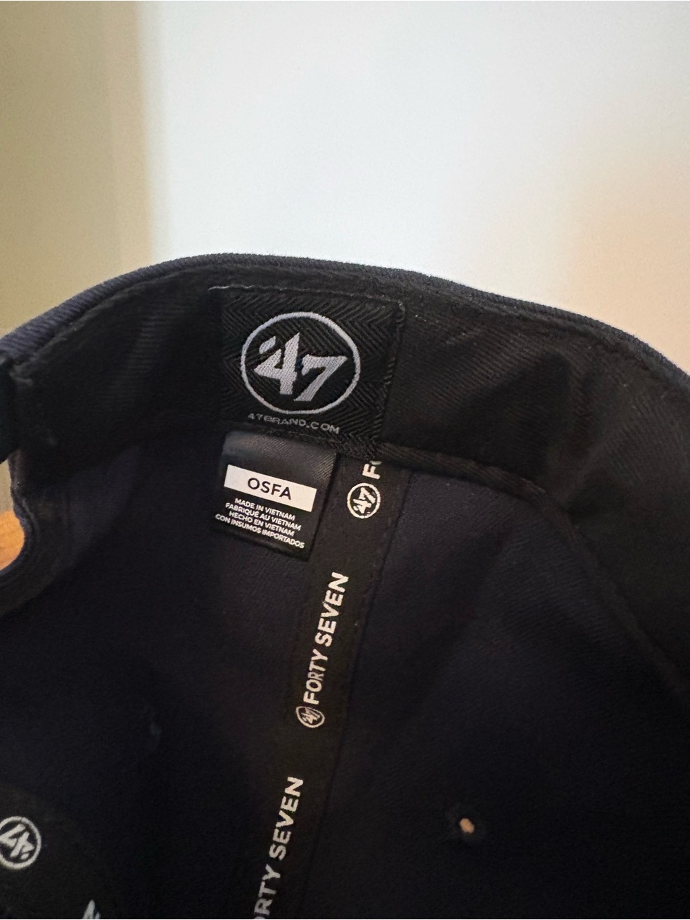 New York Yankees Navy SnapBack Baseball Hat - Picture 4 of 4